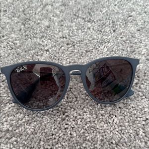 Chic Blue Ray-Ban Sunglasses